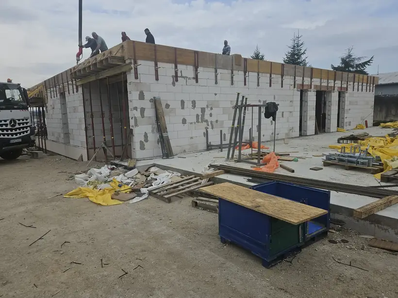 Administratívna budova Bánovce nad Bebravou — dokončovacie práce, novostavba (11/15)