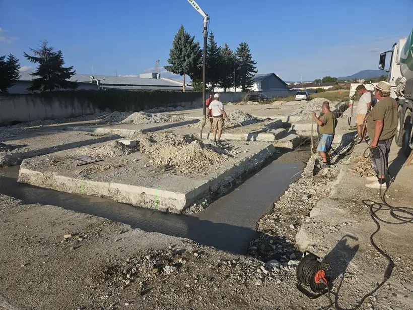 Administratívna budova Bánovce nad Bebravou — začiatok prác, novostavba (3/15)