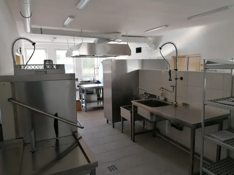 Kuchyňa materskej školy, Topoľčany — dokončená stavba, rekonštrukcia vývarovne (19/22)