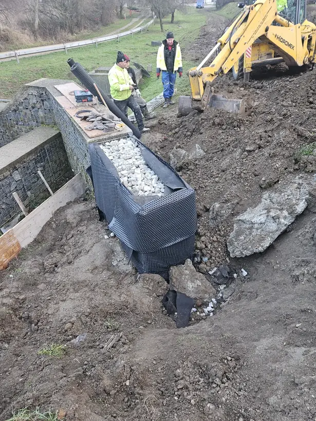 Polder Návojovce — dokončovacie práce, rozšírenie a spevnenie (5/7)