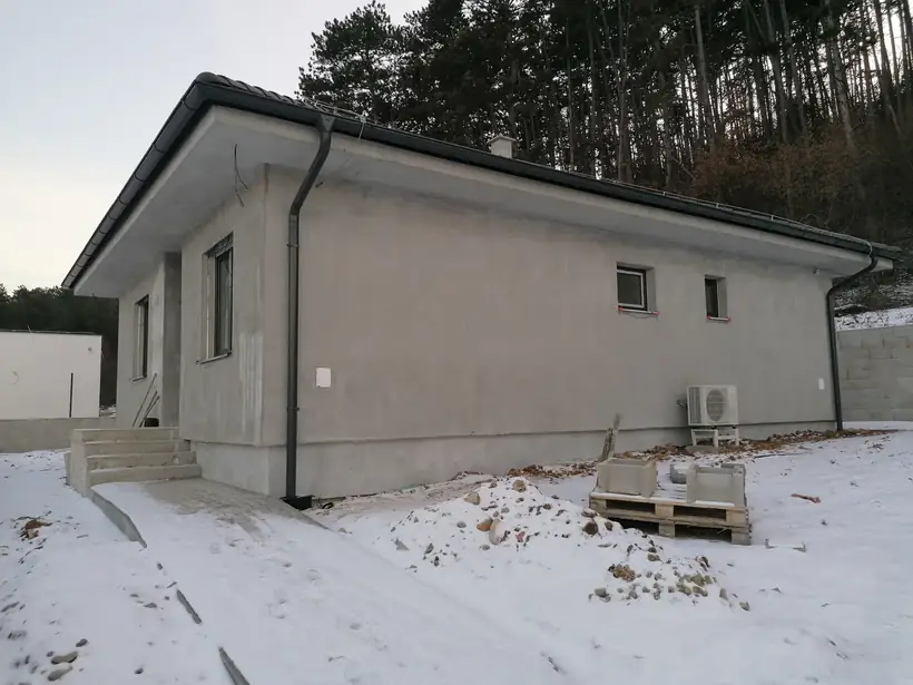 Rodinný dom A2, Malé Uherce — priebeh výstavby, novostavba (3/7)