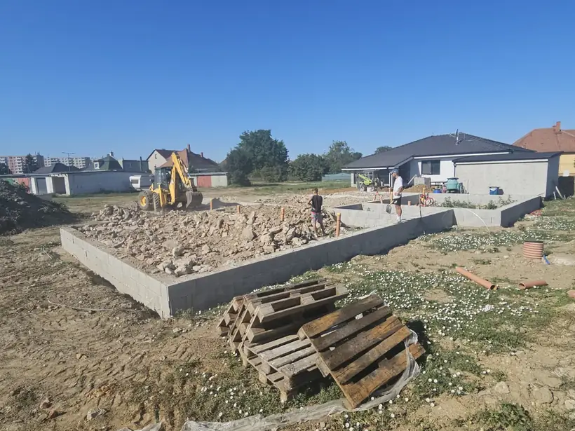 Bungalov Bošany — priebeh výstavby, novostavba s tepelným čerpadlom (5/16)