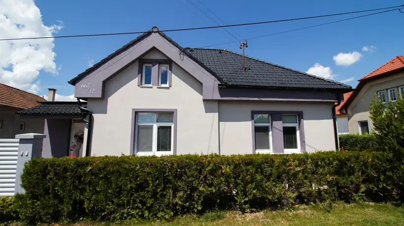 Rodinný dom Chynorany — dokončená stavba, kompletná rekonštrukcia (8/8)