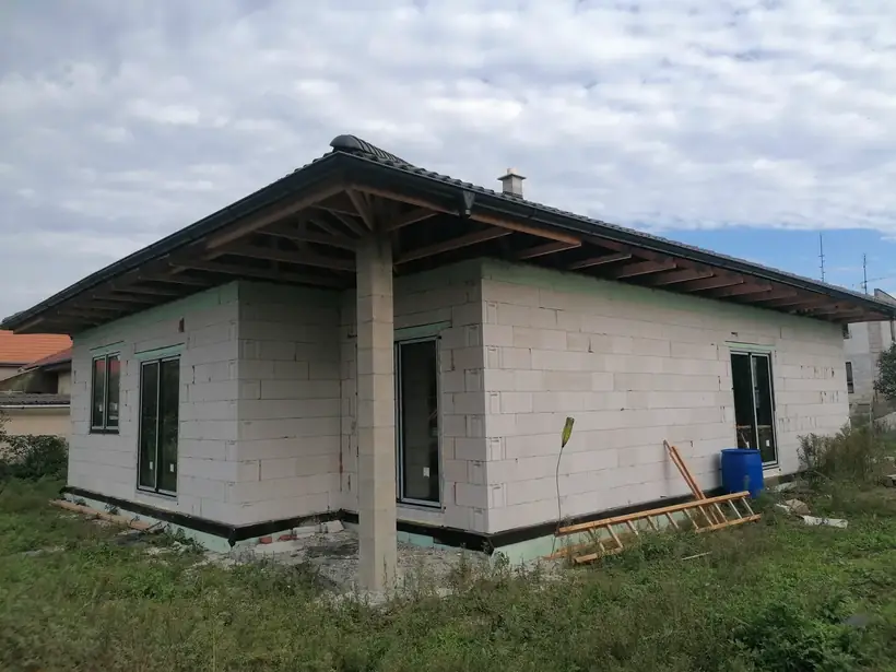 Rodinný dom Žabokreky nad Nitrou — priebeh výstavby, novostavba (3/14)